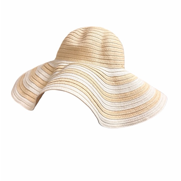 Vera Bradley Tan and White Striped Hat